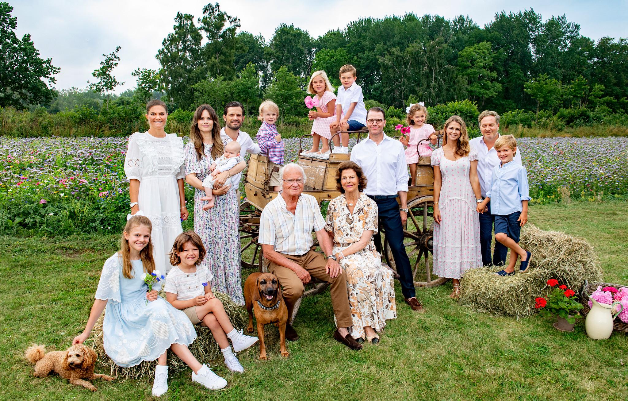 العائلة المالكة في السويد في عام 2021.